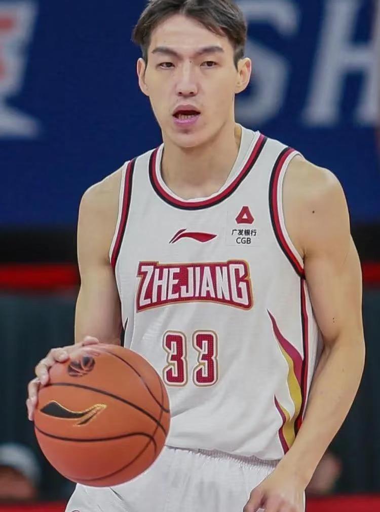 九游娱乐欧篮联赛程吃紧，浙江稠州转会期防线松动，球迷炸锅，更衣室氛围转暖的简单介绍