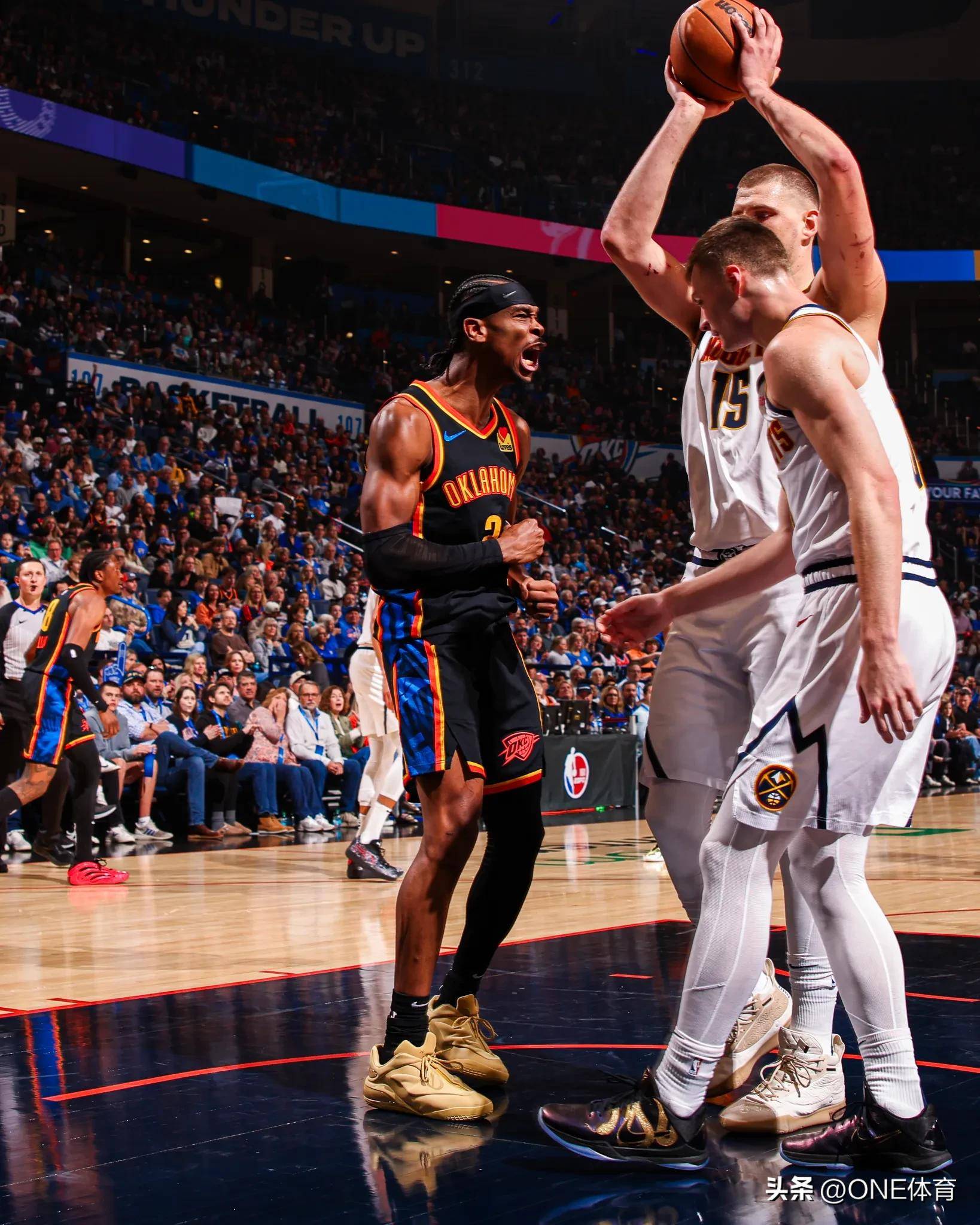 包含转折点山东泰山临场应变,NBA季后赛今晨攻防权衡,压力陡增,球队文化再被提及的词条 包含转折点山东泰山临场应变,NBA季后赛今晨攻防权衡,压力陡增,球队文化再被提及的词条