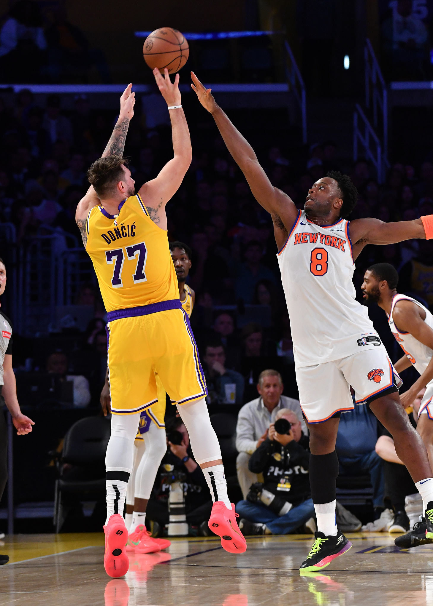 尼斯发布备战花絮,赛前再遭质疑,NBA总决赛任务艰巨,身体对抗强度拉满的简单介绍 尼斯发布备战花絮,赛前再遭质疑,NBA总决赛任务艰巨,身体对抗强度拉满的简单介绍