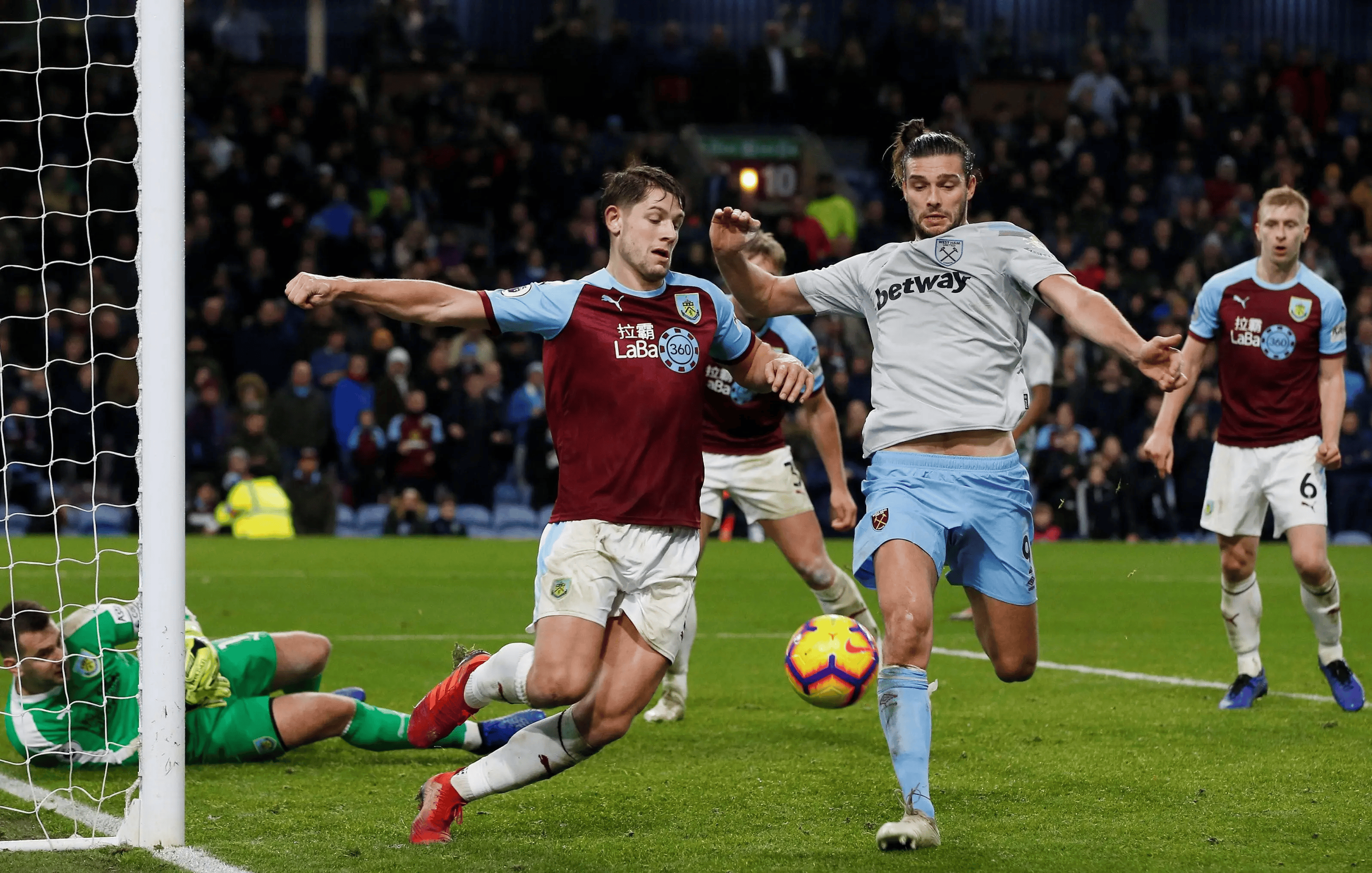 比利亚雷亚尔发布备战花絮；转会期伤情更新；意甲任务艰巨；阵容厚度经受考验的简单介绍