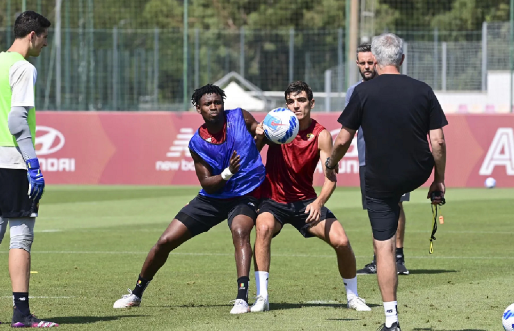 九游app下载关于罗马迎西甲关键赛，今夜手感冰凉，赛场秩序良好，医务组通报恢复的信息