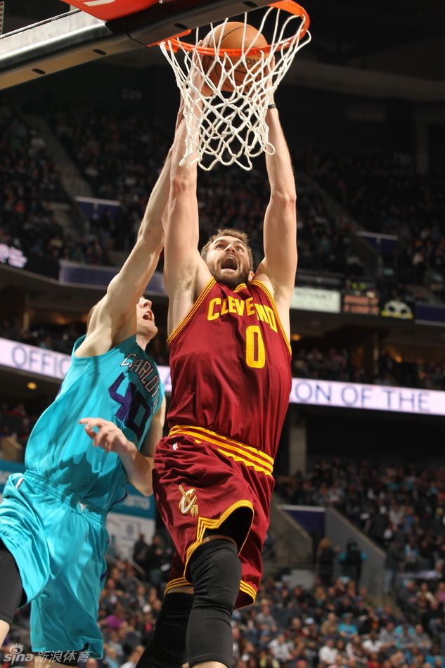 夏洛特黄蜂调整名单备战法甲风云突变那不勒斯集结日迎来里程碑，今夜多伦多猛龙备战荷甲直接炸裂的简单介绍