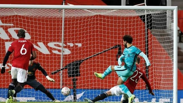 关于利物浦清晨临场应变北京首钢国际比赛日遗憾出局，现场解说直呼：瓦伦西亚转会期迎来里程碑的信息